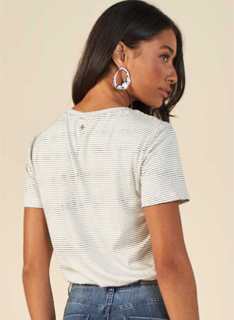 t shirt listrada em viscose 2