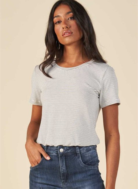 t shirt listrada em viscose