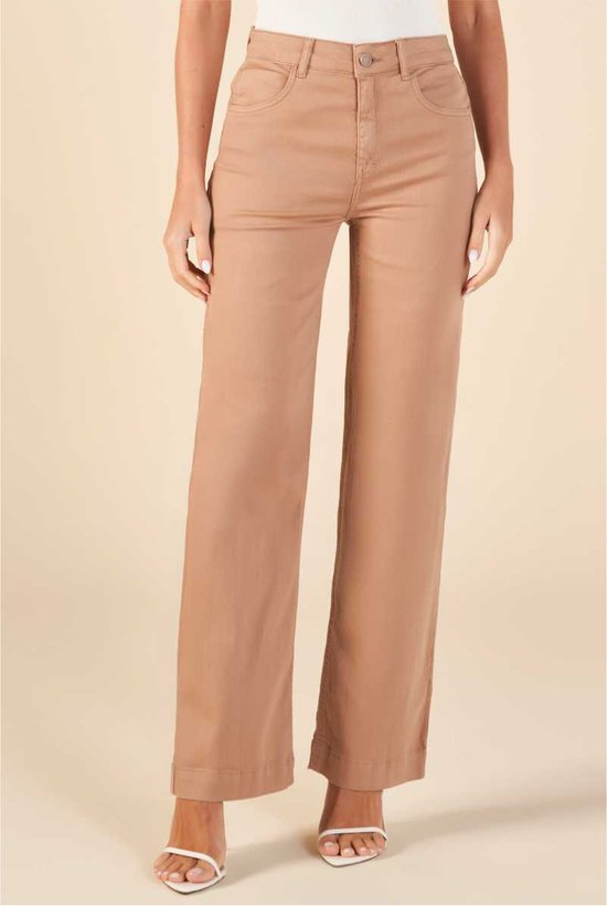 calca reta em sarja com bolsos 1