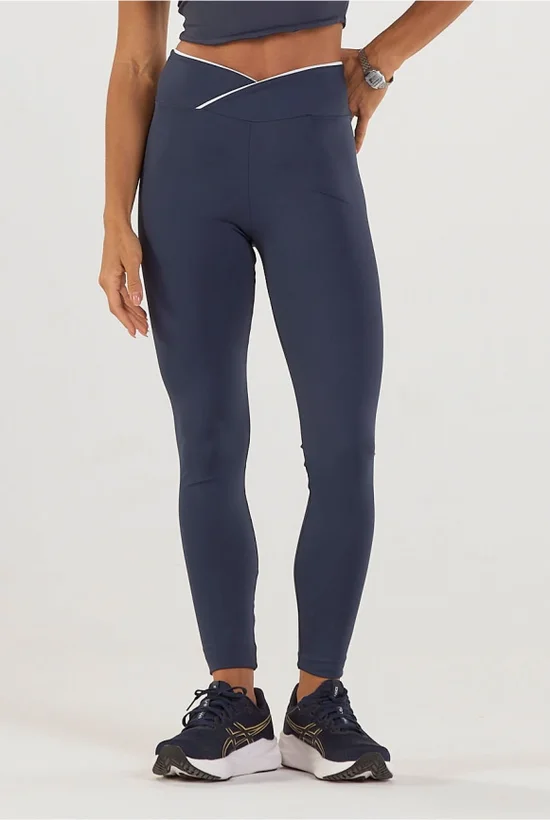 calca legging com friso branco e uv 80 7