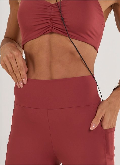 short fitness com bolsos laterais e uv 50 5