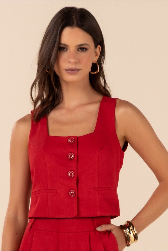 blusa estruturada de alfaiataria com botoes